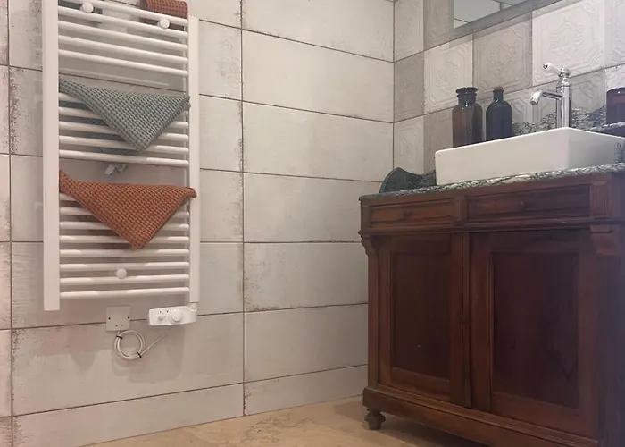 Au Pré De Karine 3*